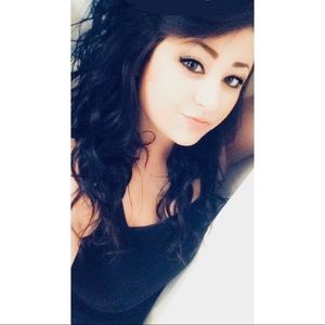 Meet your Posher, Tori